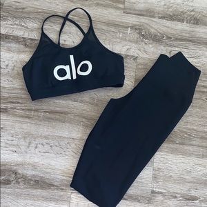 ALO YOGA JOGGER SET